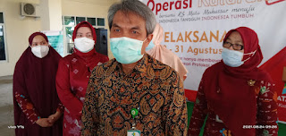 Baksos Operasi Katarak Gratis Bersama Rumah Sakit Mata Makassar