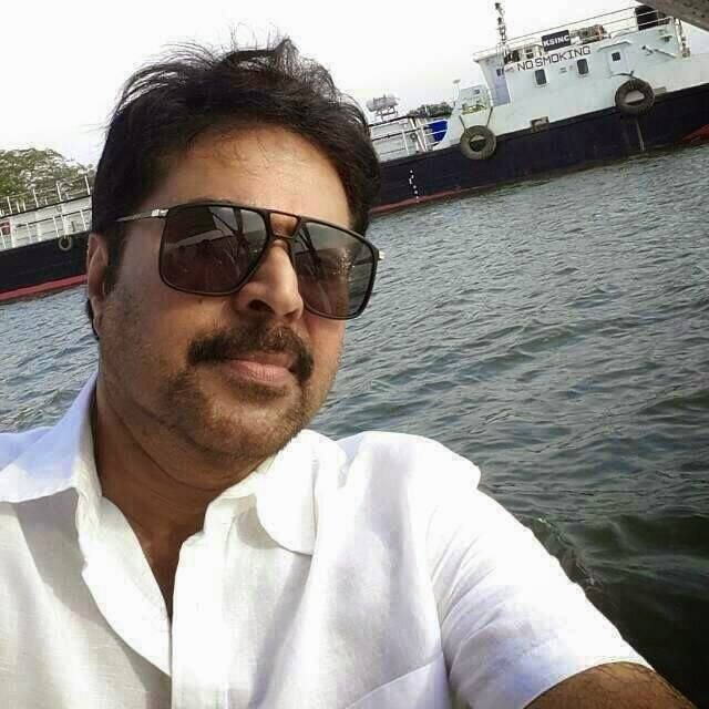 Mammootty New Selfie Photos Latest - FILM ACTRESS HOT PHOTOS COLLECTIONS