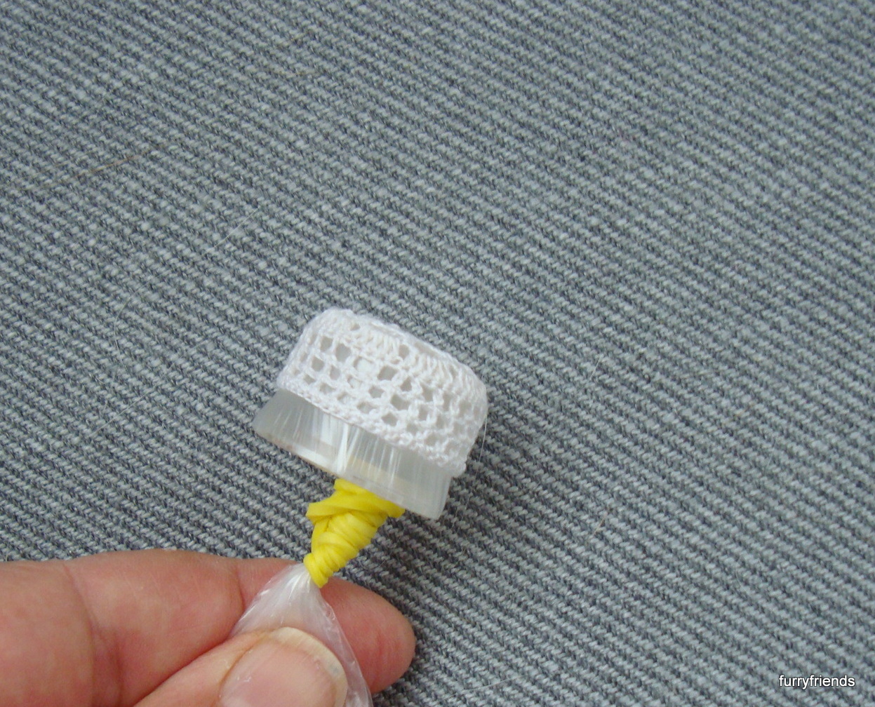 Marianne's Miniverse Crochet cake dome