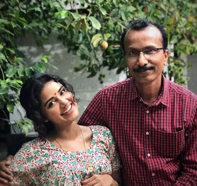 Indian Actress Memories With Their Father