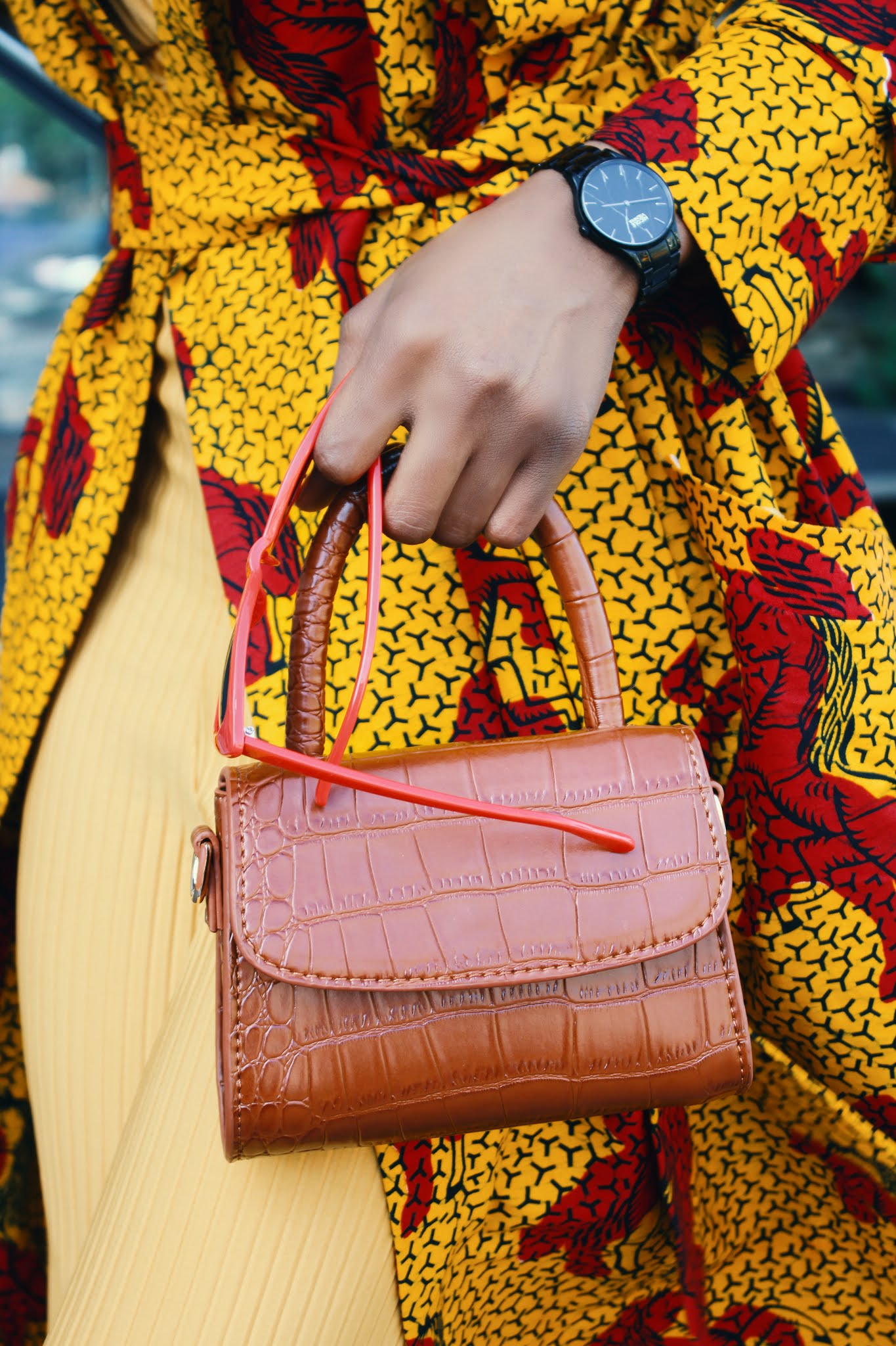 5 reasons to buy vintage bags | Melody Jacob