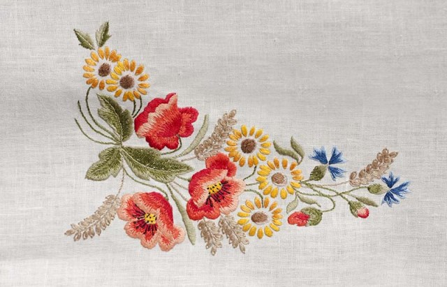 Hình thêu hoa dại