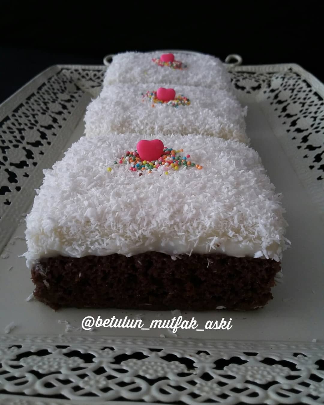 Kremalı Kakaolu Kek Pratik Tarifim
