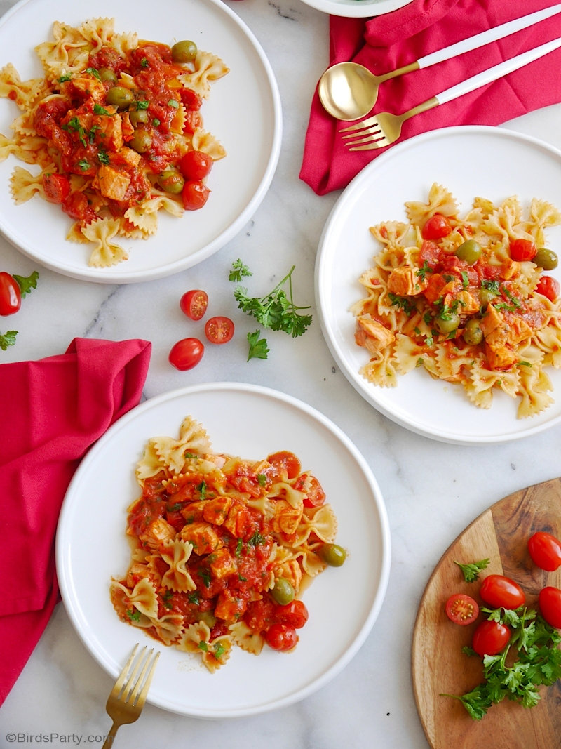 Farfalle Pasta in a Spicy Tomato and Salmon Sauce - a delicious, quick and easy dish that is perfect for a dinner party or special celebration! by BirdsParty.com @birdsparty for Garofalo Pasta #LetOurItalyIn #PastaGarofaloUSA #farfalle #italianrecipes #italiancooking #pastarecipe #farfallepasta #easypastarecipe #salmonpasta #arrabbiatasauce #italiansauce