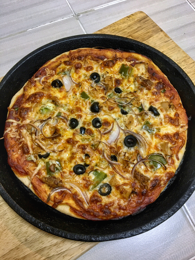 Homemade Cast-iron Skillet Pizza