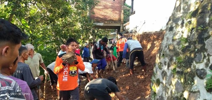 Rescue Senkom Mitra Polri Karanganyar Membantu Penanganan Bencana Tanah Longsor di Tawangmangu dan Jatiyoso