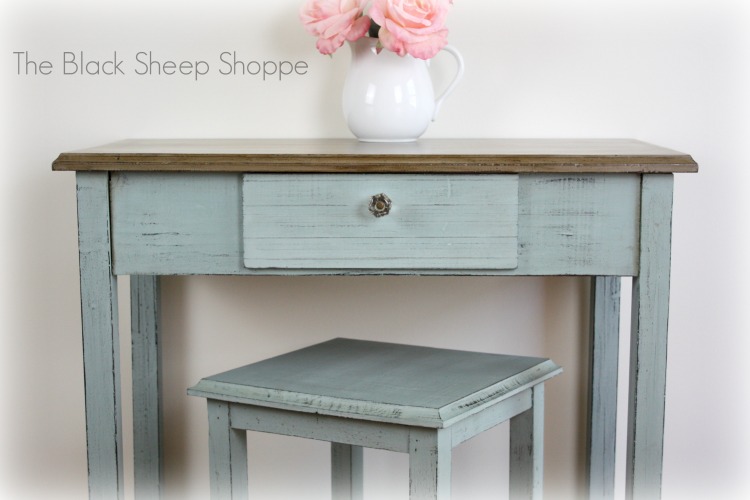 Light distressing applied throughout. Light distressing applied throughout.