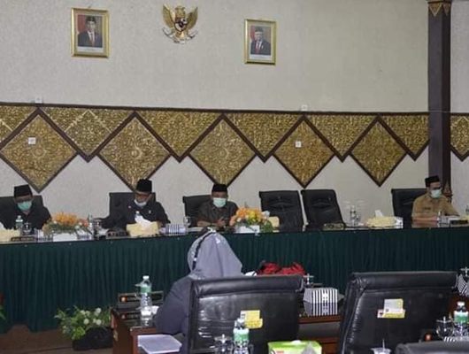 DPRD Kota Padang Gelar Rapat Paripurna Penyampaian Nota Pengantar Keuangan RAPBD TA 2021