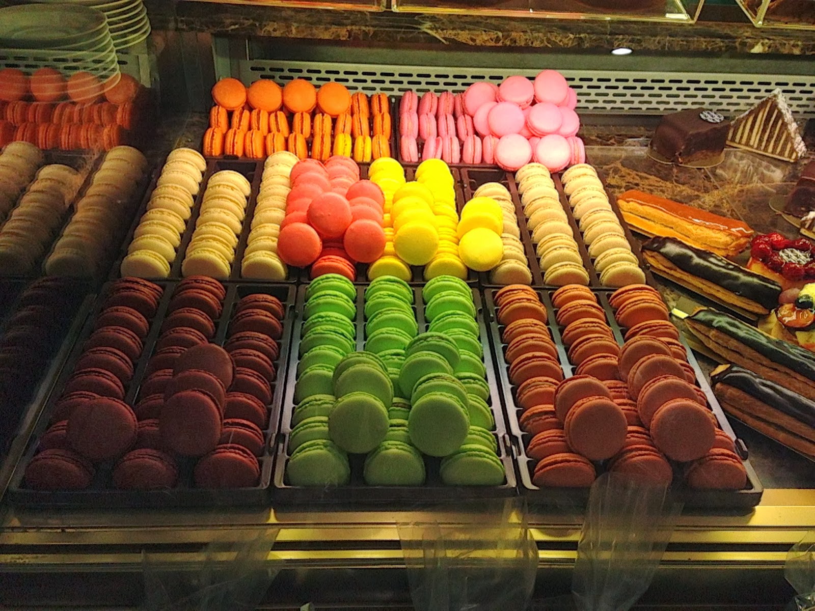 sarı fiyonk Baylan Pastanesi Bebek