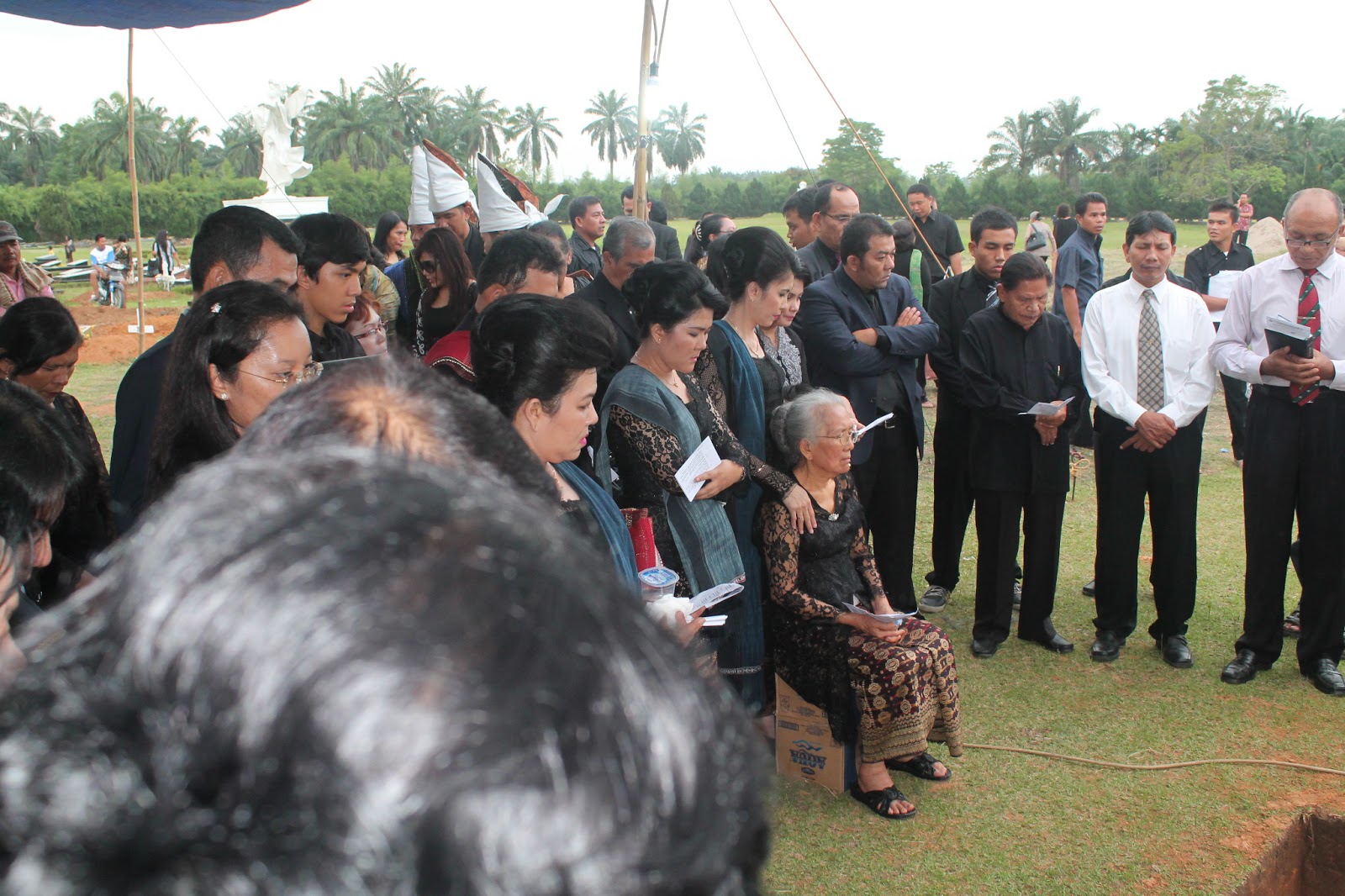 SEPUTAR HKBP DISTRIK X MEDAN-ACEH : BERBAHAGIALAH ORANG YANG MATI DI