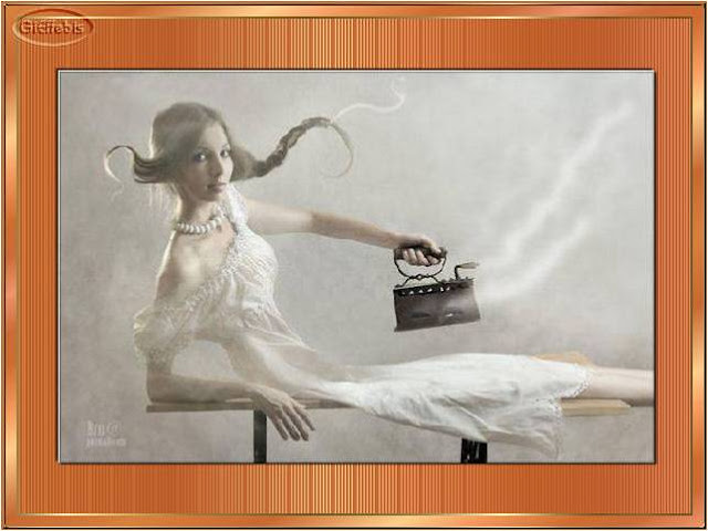 Όμορφες και περιποιημένες στο σπίτι