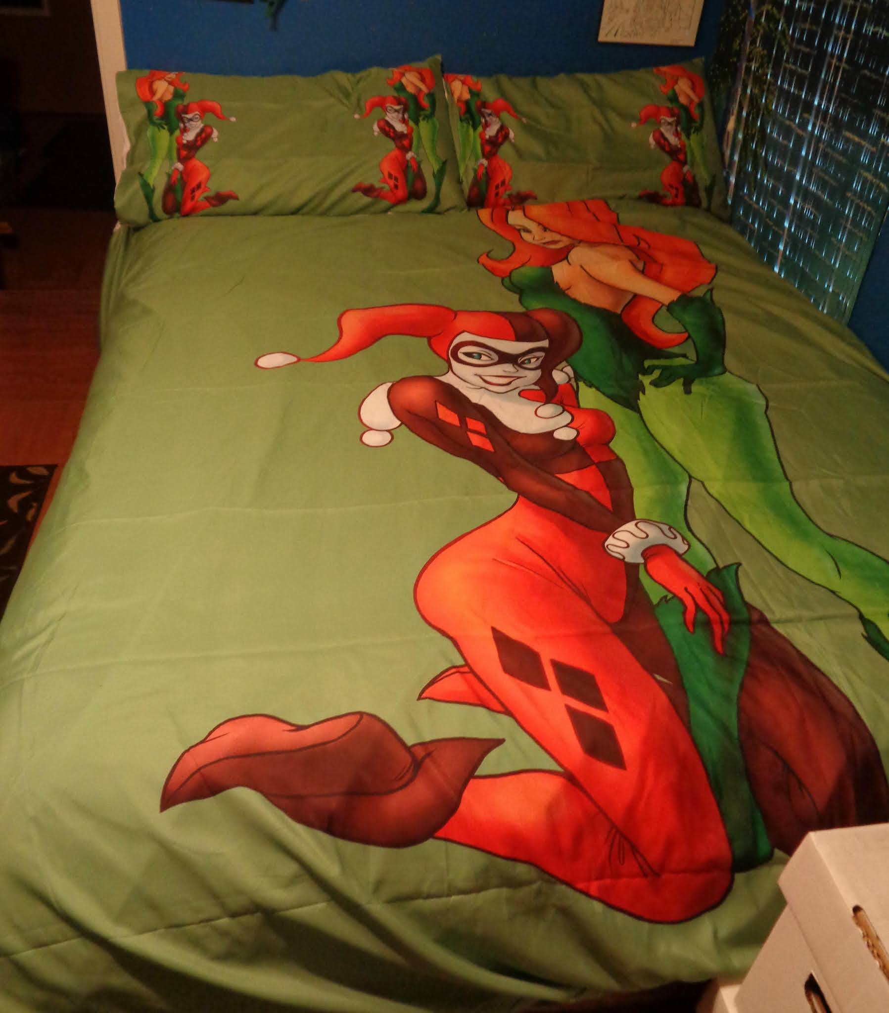 The Green World Poison Ivy Collecting Blankets and Pillows