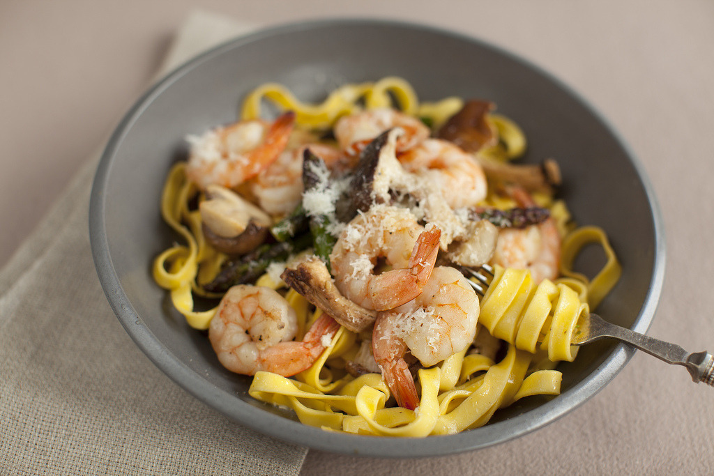 poyalisa Shrimp Tagliatelle with Asparagus and Mushrooms