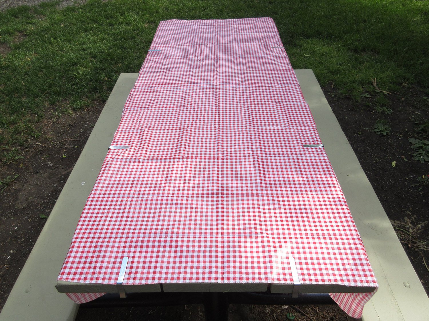 Char's Daily Reviews Picnic Table Cloth Plastic Reusable for Indoor