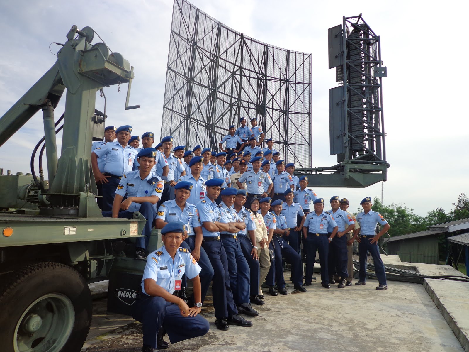 SATUAN RADAR 231 LHOKSEUMAWE RADAR thomson TRS 2215 TNI AU