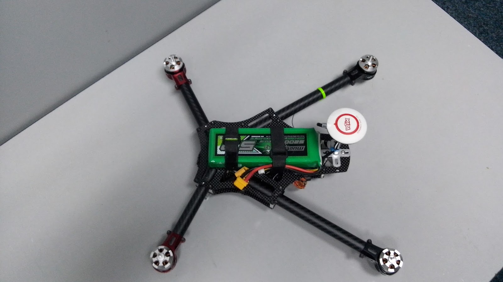 Construcción de drone tipo "Dead Cat" para carreras