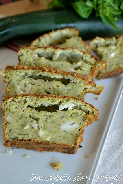 Cake de courgette au pesto et au chèvre