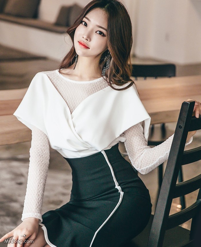 Beautiful Park Jung Yoon in a fashion photo shoot in March 2017 (775 photos)