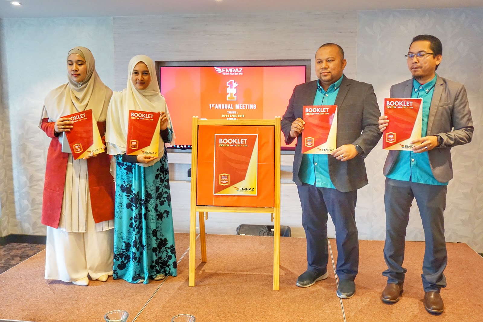 Pelancaran Booklet Rasmi EMRAZ Travel & Tours Sdn.Bhd Bebelan Cik Min