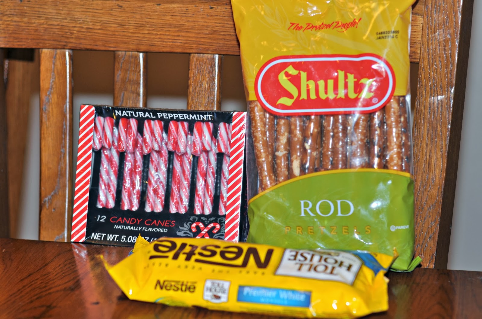 white chocolate peppermint pretzels {and 100 Dollar Tree Gift Card