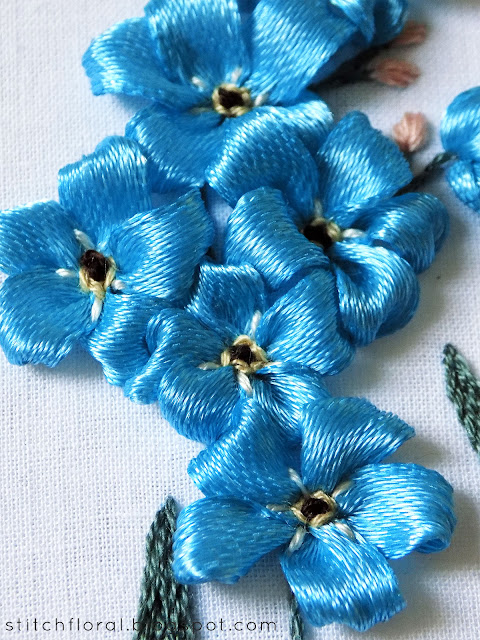 Freebie! Ribbon embroidered forget-me-nots