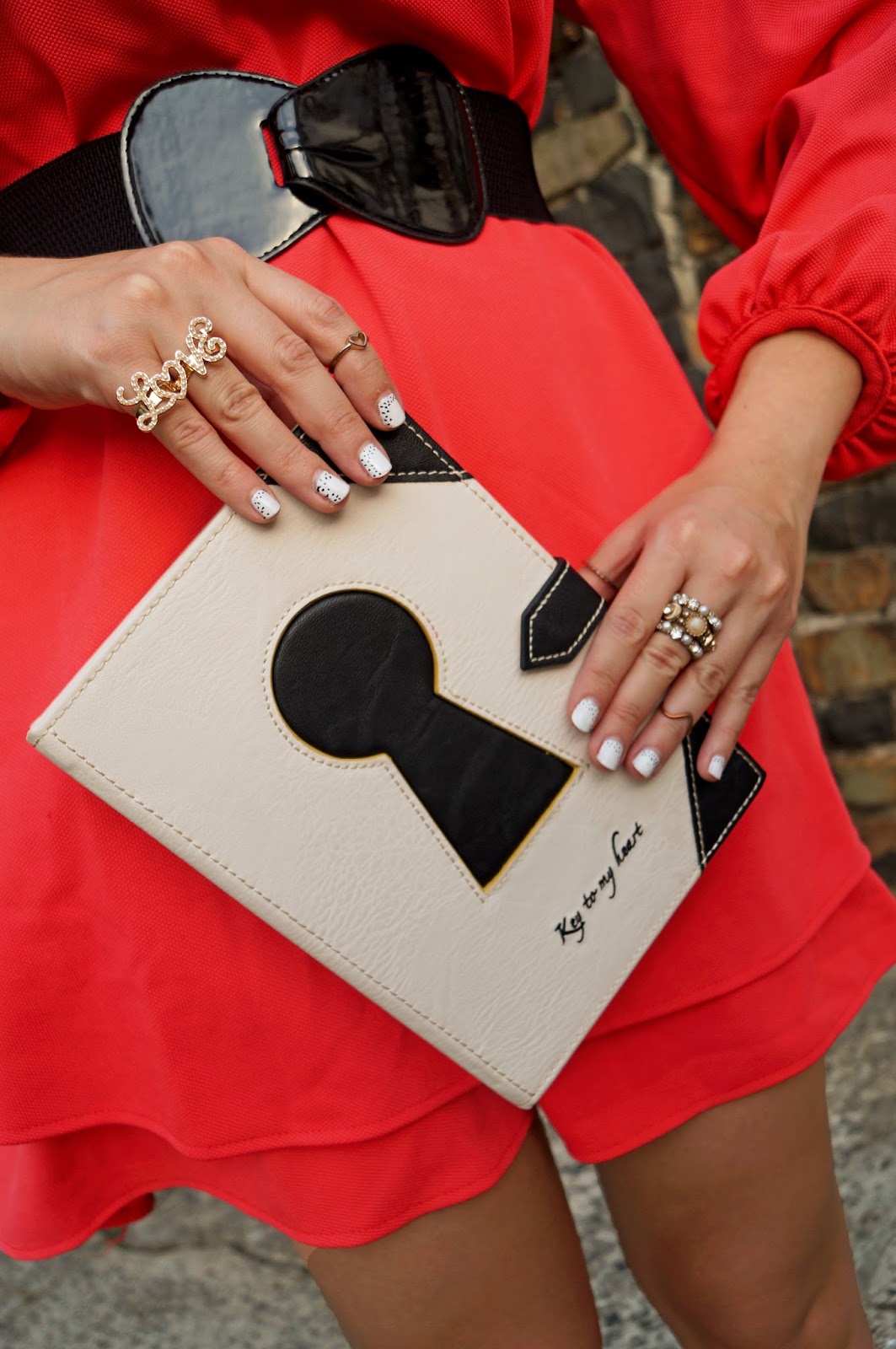 black white nails, mani, white nails, fun nails, fashion accessories, book clutch, asos clutch, forever 21 ring, love ring