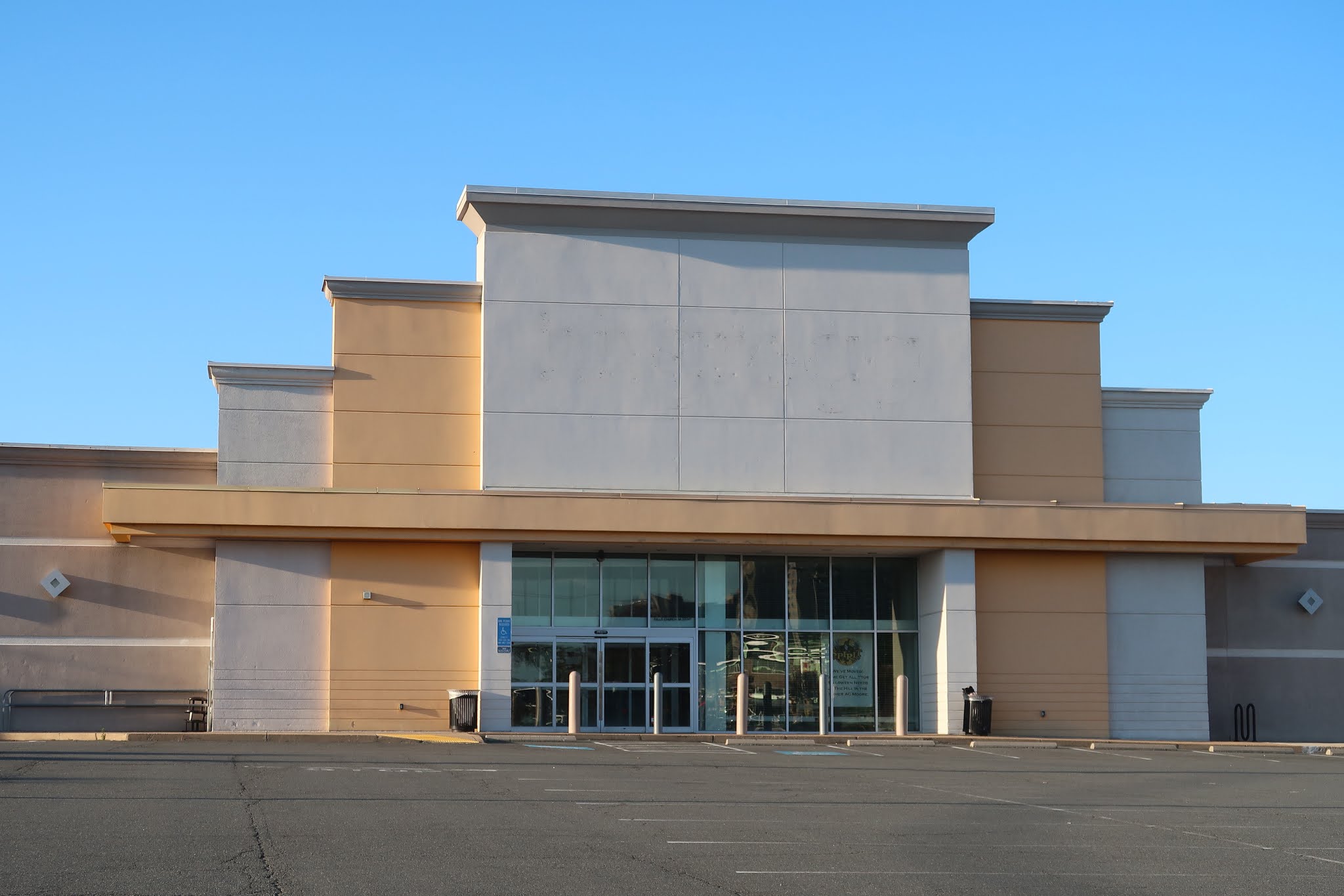 Gold S Gym Bailey S Crossroads