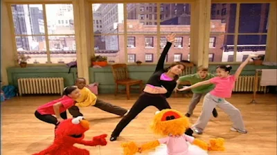 Elmo and Zoe are now ready to dance together. Zoe, Elmo, the kids and Paula Abdul dance together. Sesame Street Zoe's Dance Moves