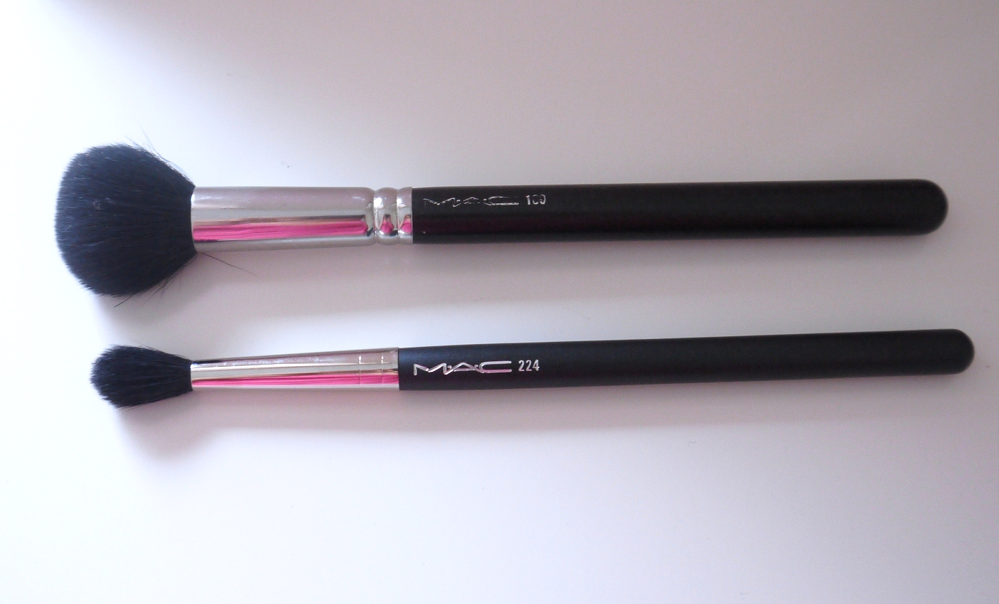 mac 106 brush