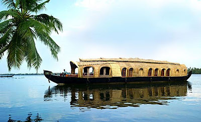 world famous houseboats of kerala is one of the must do activities during your holiday in kerala