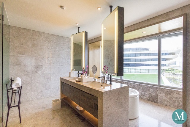 Conrad Manila Bay View Diplomatic Suite