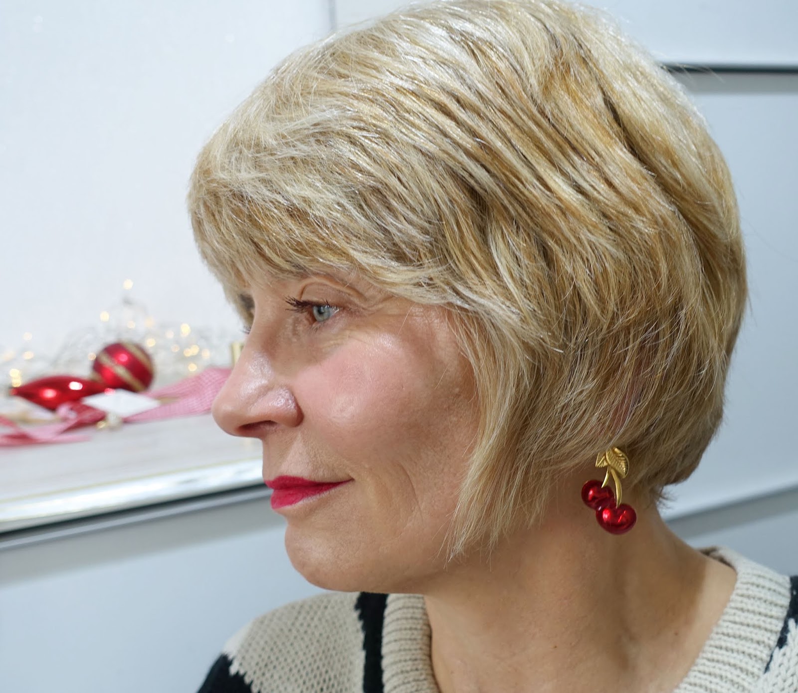 Woman over the age of 45 in blue-red matte lipstick, Velvet Ribbon, from Lisa Eldridge
