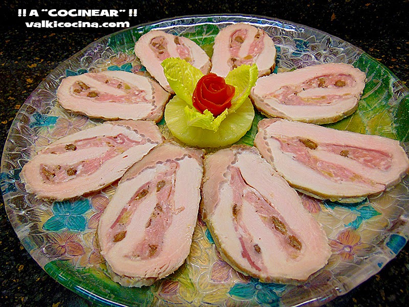 Entrante frío de lomo relleno al horno