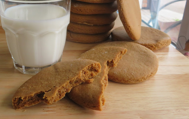 Old Fashioned Molasses Cookies (small batch)