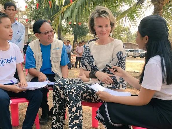 Queen Mathilde wore Diane von Furstenberg, Natan 2017 collection trousers, DVF Traci pants