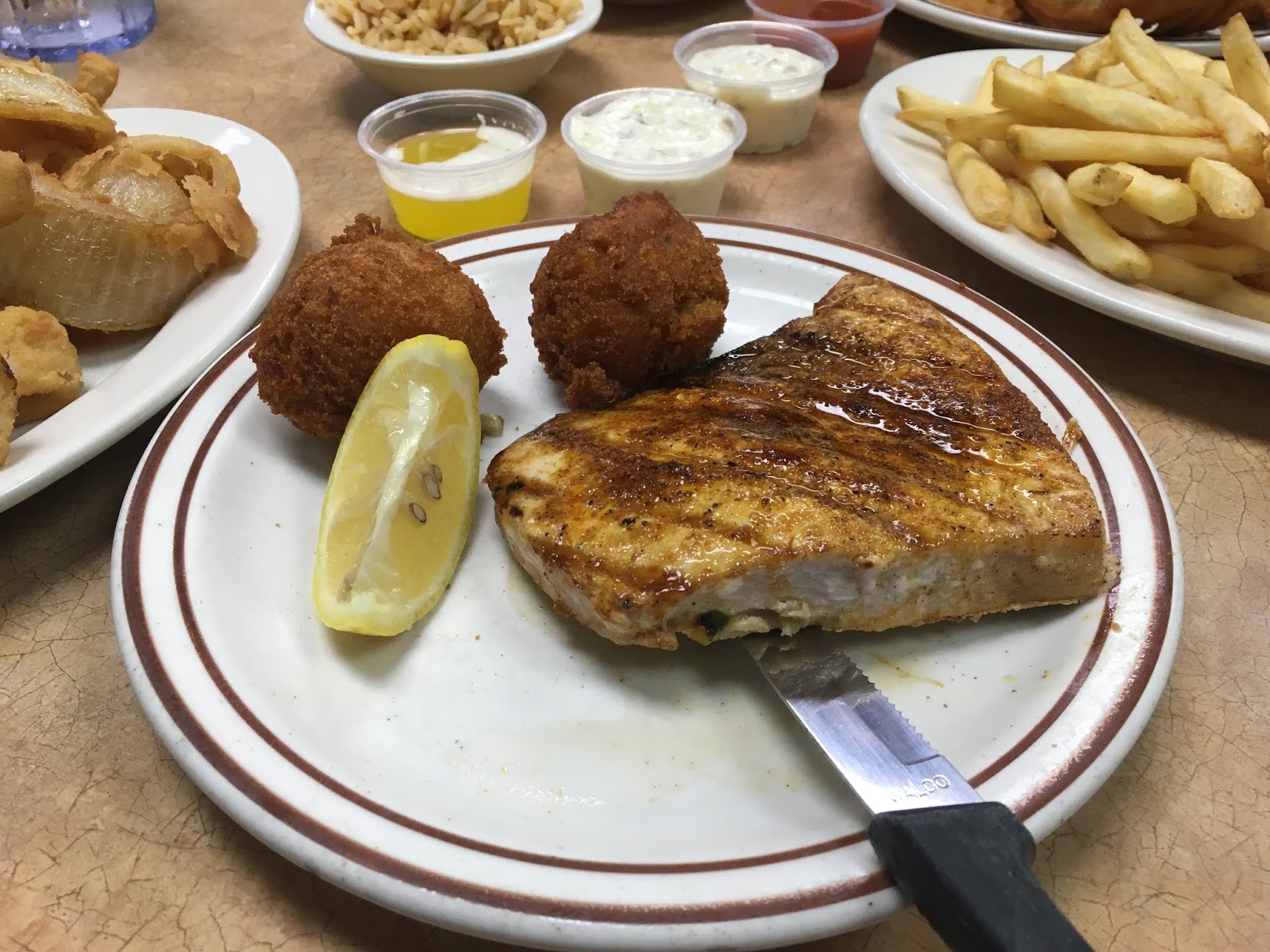 Food Crickets Review for White River Fish Market and Seafood Restaurant!