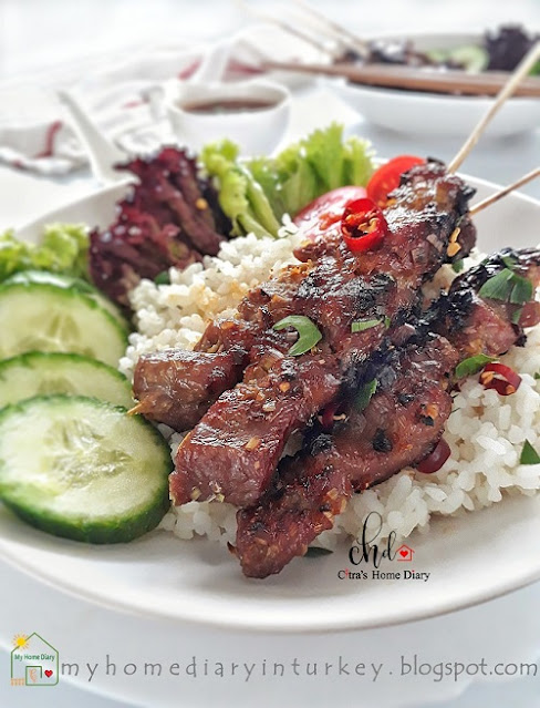 Vietnamese Lemongrass turkey/ chicken Skewer with nuoc cham sauce. Recipe with video. | Çitra's Home Diary. #vietnamesecuisine #nuocchamsauce #asianfoodrecipe #turkeyrecipeidea #chickenrecipe #grilledchicken #lunchtime #travellingfood #foodphotography #citrashomediary