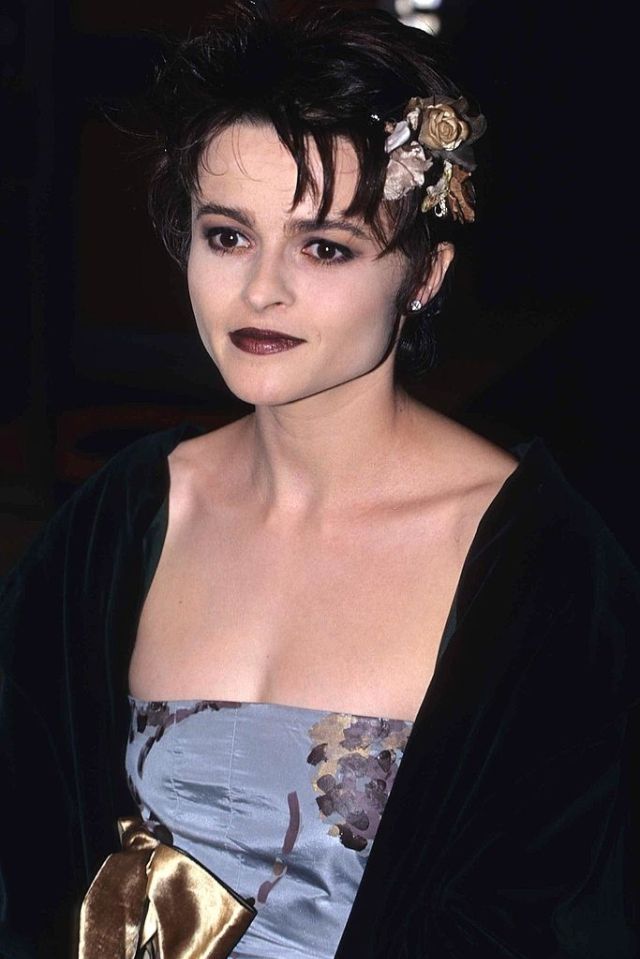 Beautiful Vintage Photos of a Young Helena Bonham Carter in the 1990s Vintage Everyday