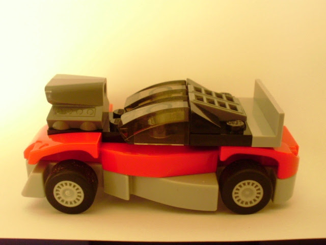 MOC LEGO Racer vermelho
