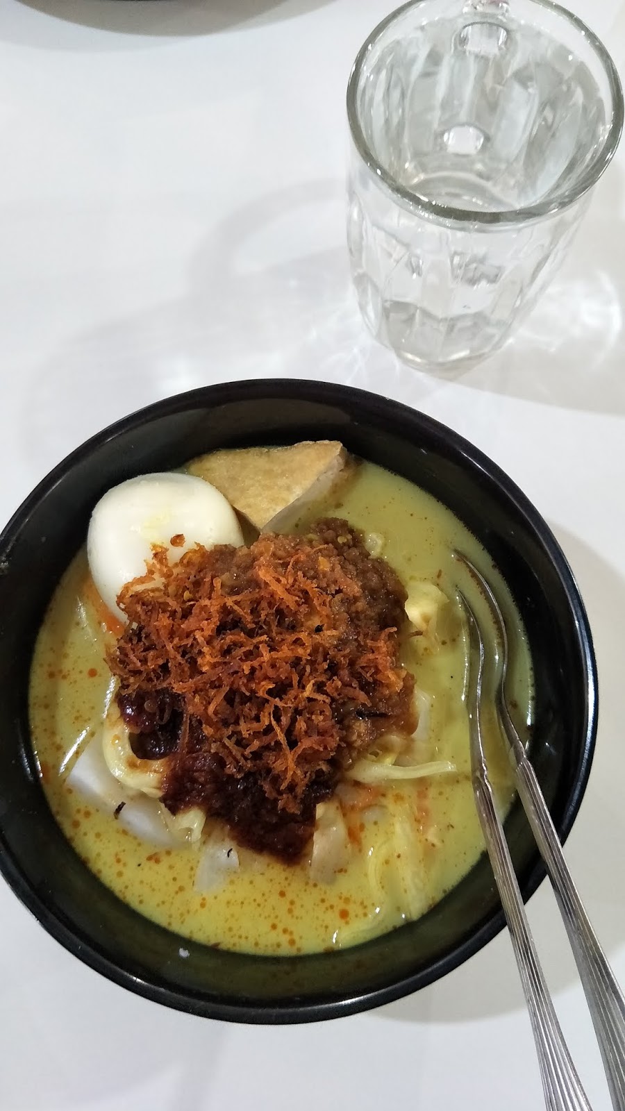 Lontong Nasi Lemak Ayam Rempah Alang Tunggal Alam Sari Di Tanah Jauhar