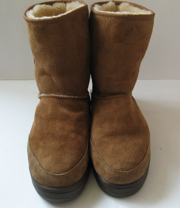UGG BOOTS WOMENS SIZE 11 CHESTNUT UGG BOOTS SIZE 11