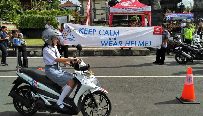 Gandeng Kepolisian, Dealer Honda Klungkung Edukasi Masyarakat Berkendara Aman