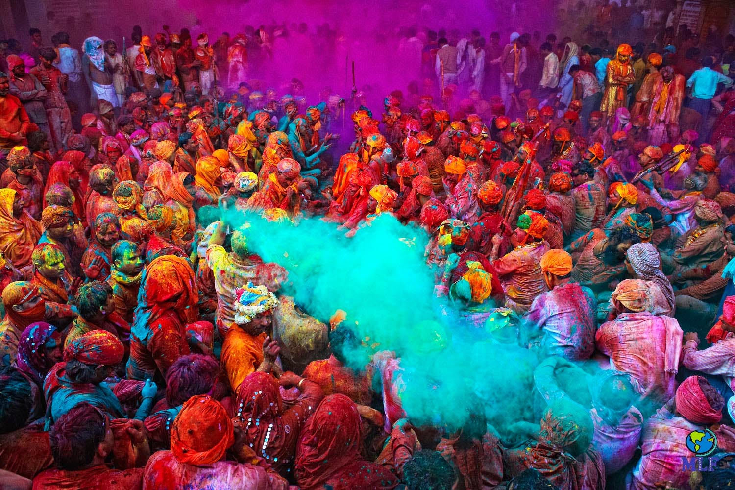 Gente y Costumbres HOLI. El festival de color en la India. Gente y Costumbres HOLI. El festival de color en la India.