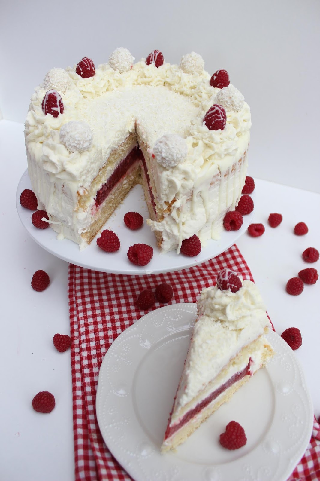 Raffaellotorte mit Fruchteinlage
