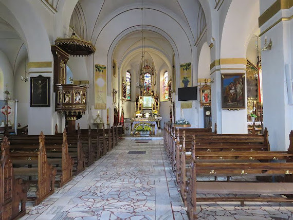 Kościół Najświętszej Maryi Panny Wniebowziętej w Bruśniku wnetrze