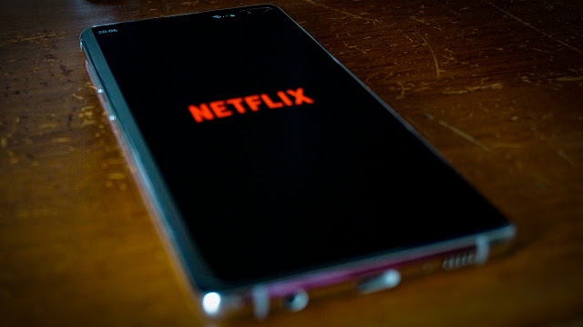 Netflix, Android cihazlarda yeni özelliği olan Uyku Zamanlayıcı Özelliğini küresel olarak test etmeye başlıyor.
