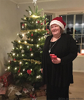 Gro Jeanette som  julenisse, julaften 2019.