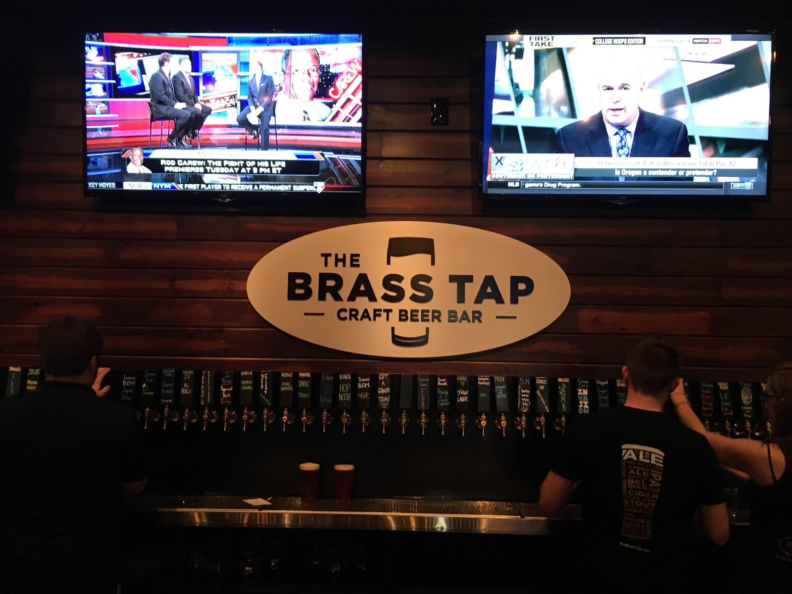 Best Happy Hour Spots in Orlando Martinis Bikinis