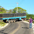 Carreta 'entala' na serra de Luís Gomes