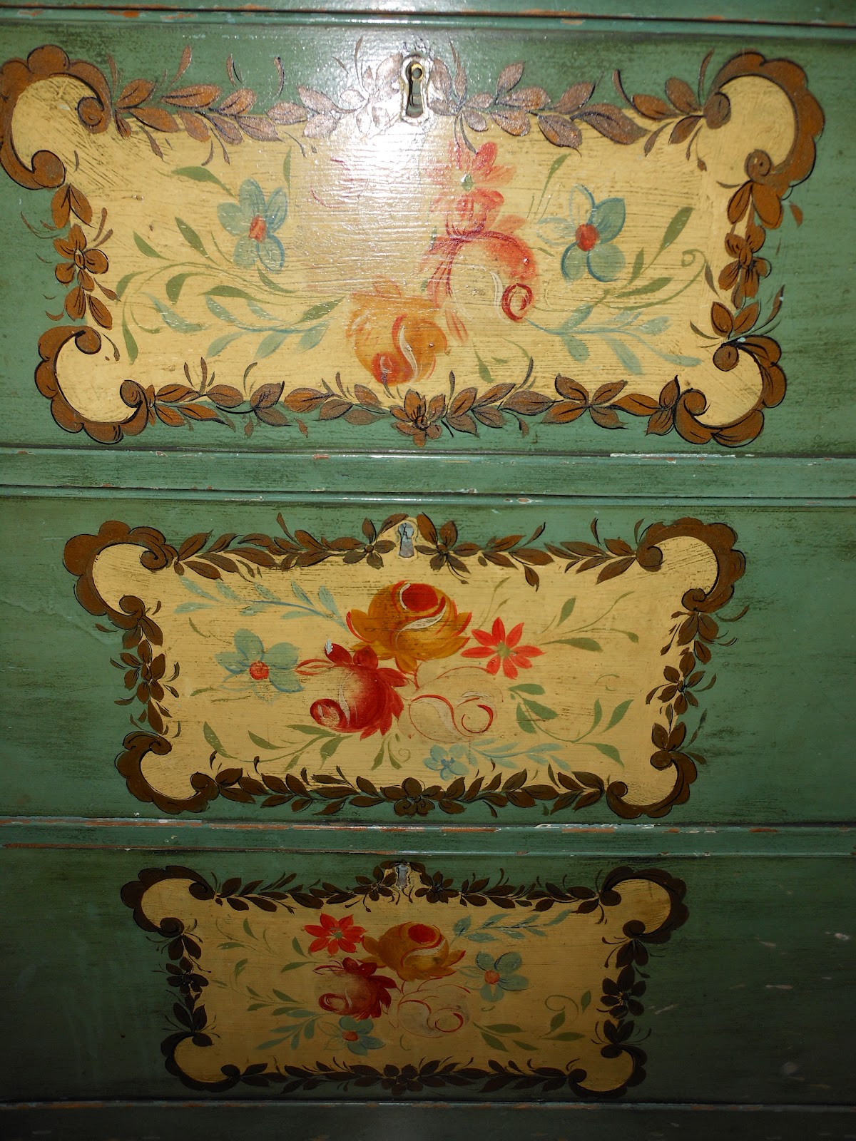 Vintage Farmhouse Tole Painted Dresser